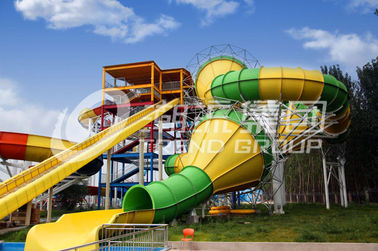 O parque clássico da água do vale da birra monta para 480 cavaleiros pelo verde da hora/para o parque gigante da água