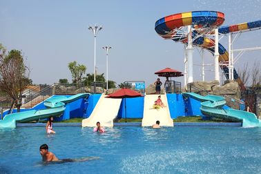 Personalizado equipamento do parque do Aqua das corrediças de água de 3 crianças dos cavaleiros, cor-de-rosa/laranja/azul