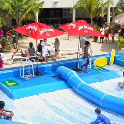 Simulador de Surf Flowrider OEM com Bomba de Água de 65kw e PVC Macio Resistente para Parques Aquáticos 15,3m*9,3m