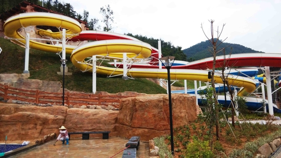 Corrediças de água de aço inoxidável da espiral do prendedor FRP para o parque exterior gigante da água