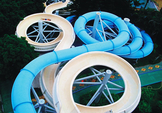 304 OEM de aço inoxidável da largura das corrediças de água 1m da fibra de vidro do parafuso para o parque da água