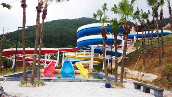 Fibra de vidro feita sob encomenda exterior das corrediças de água, equipamento popular do parque da água para o adulto