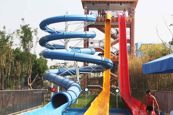 Equipamento colorido do parque do Aqua, corrediças de água feitas sob encomenda com quadro de aço carbono galvanizado
