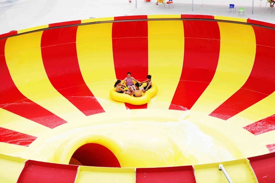 Corrediças de água do parque gigante do Aqua do divertimento da plataforma/equipamento feitos sob encomenda campo de jogos da água