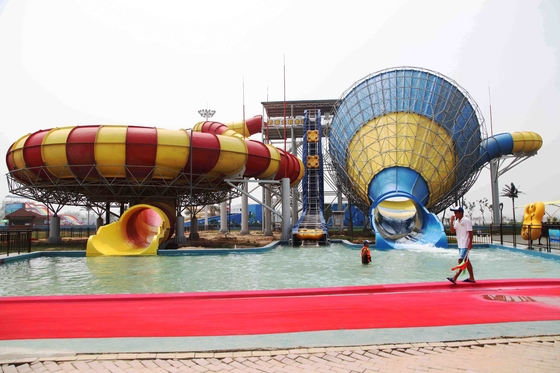 Corrediças de água de alta velocidade da fibra de vidro para o divertimento Waterpark da aventura