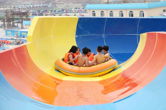 O equipamento galvanizado do parque do Aqua do aço carbono da birra desliza para o parque da água da aventura