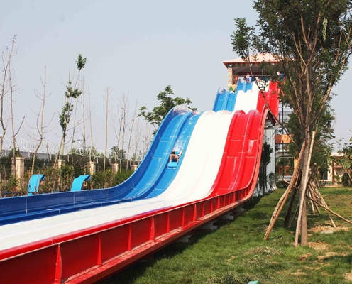 Corrediças de água feitas sob encomenda do arco-íris de Waterpark para o jogo da água da família