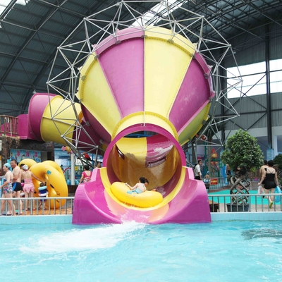 Waterslide das crianças acima da corrediça de água da associação da terra para o jogo interativo da água da família