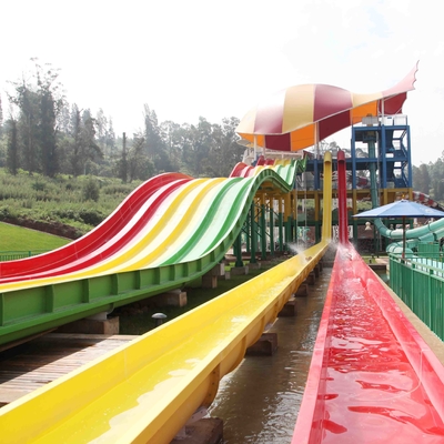 Corrediça de água feita sob encomenda do artigo geral do parque da água, corrediça de água plástica adulta de alta velocidade para o parque da água