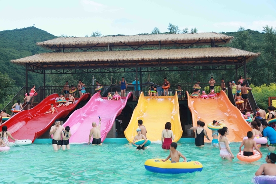 Personalizado equipamento do parque do Aqua das corrediças de água de 3 crianças dos cavaleiros, cor-de-rosa/laranja/azul