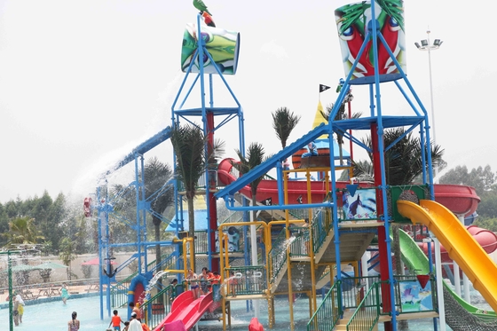 Equipamento gigantesco do parque de diversões do parque da água dos esportes do campo de jogos do Aqua da casa da água
