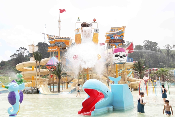 Corrediças de água amigáveis gigantes das crianças/adultos do campo de jogos do Aqua do hotel