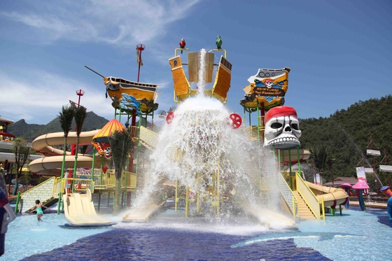 Parque emocionante da água da família no waterhouse giantic com corrediças diferentes do waterslide do estilo/água da fibra de vidro