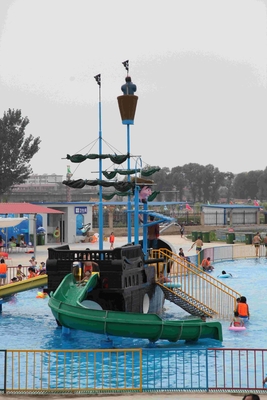 Navio de pirata do equipamento do jogo do Aqua da fibra de vidro usado para construir parques da água
