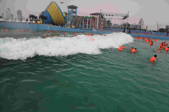 Casa Artificial Tsunami Oceano Ondas de Água Piscina Parque com Ondas de Surf Vazio 3 metros de altura