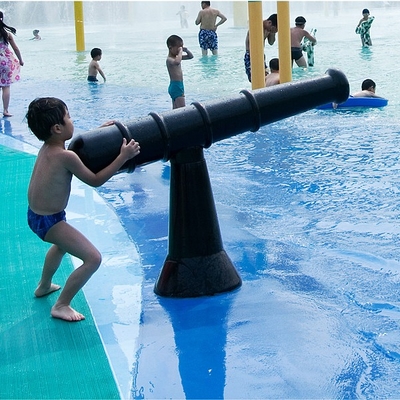 Equipamento personalizado do parque do pulverizador, arma de pulverizador da água da fibra de vidro com o fornecedor das corrediças de água do GV