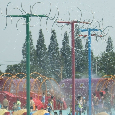 Jogo para crianças, equipamento da água do pulverizador do parque do Aqua da fibra de vidro do estilo dos desenhos animados para a venda