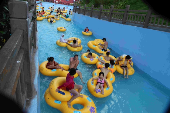 Associações preguiçosas de flutuação do rio do equipamento do parque temático do Aqua para o adulto e as crianças no parque gigante da água