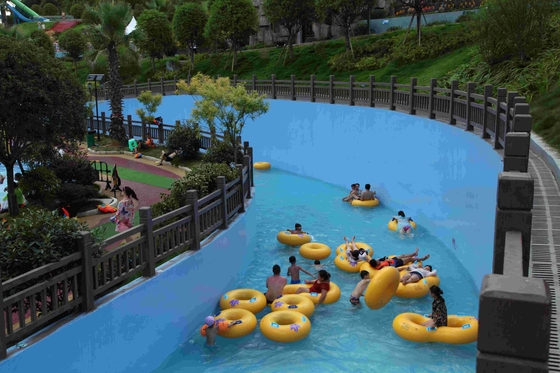 Equipamento preguiçoso do rio da construção feita sob encomenda para o parque da água do Aqua