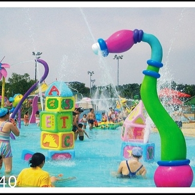 Jogo personalizado do Aqua do equipamento do parque do Aqua, fibra de vidro, ícone do pulverizador do girassol do PVC para o parque da água