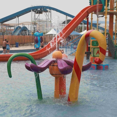 O pulverizador exterior do entretenimento da família arqueou a porta, equipamento do parque do Aqua para 5 - 10 pessoas