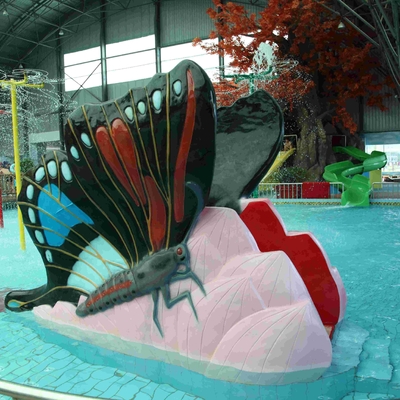 Corrediças de água coloridos da piscina, jogos exteriores das corrediças de água da borboleta das crianças para o parque da água
