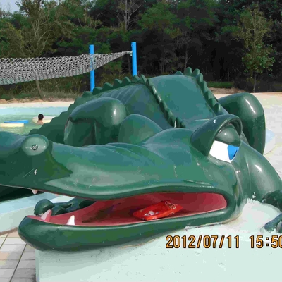 Corrediça do crocodilo do equipamento do parque da água, corrediça de água pequena comercial da fibra de vidro
