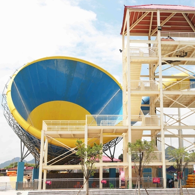A associação de água da fibra de vidro do furacão desliza para o esporte de água adulto do parque do aqua