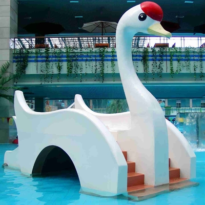 A cisne pequena do equipamento do parque da água caçoa a corrediça de água, corrediças da associação de água da fibra de vidro para crianças