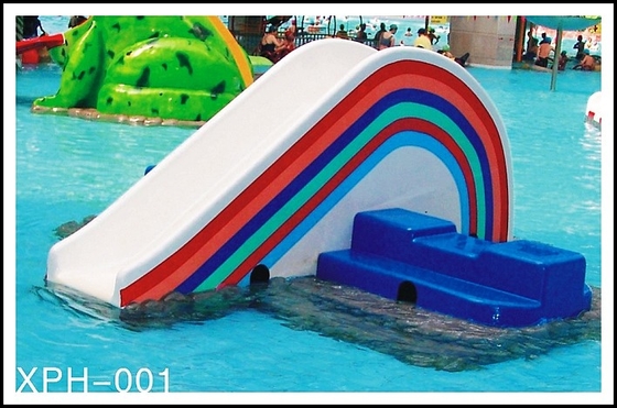 Corrediça pequena da ponte do arco-íris, corrediça do parque da água das crianças de Waterpark pequeno para crianças