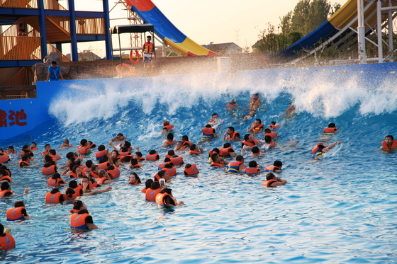 Artificial Big Surfing Tsunami Oceano Água Wave Pool com Waves Park vácuo 3 metros de altura