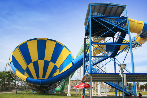Corrediça de água super gigante engraçada do furacão, cavaleiros da capacidade 720 pela hora para o parque do Aqua