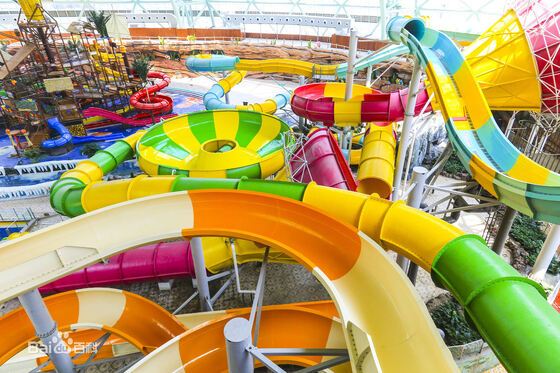 Tobogã Espiral Personalizado Multifaixas para Parques Aquáticos - Fabricante Auditado pela SGS