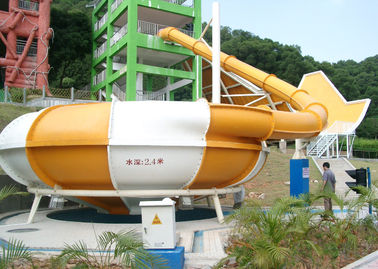 Equipamento exterior do jogo da água, corrediça da bacia do espaço da fibra de vidro para o parque temático