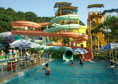 Equipamento de Waterpark, fibra de vidro aberta/corrediça espiral próxima, altura feita sob encomenda das corrediças de água 11m