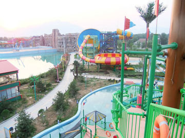 O projeto de Waterpark, projetos exteriores da engenharia do parque da água/personalizou a corrediça de água
